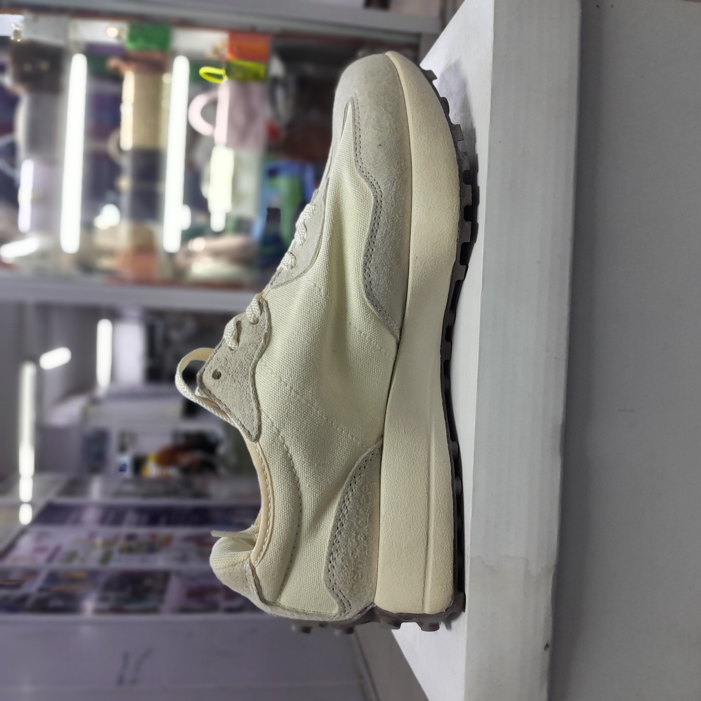 New Balance 527 gallery image