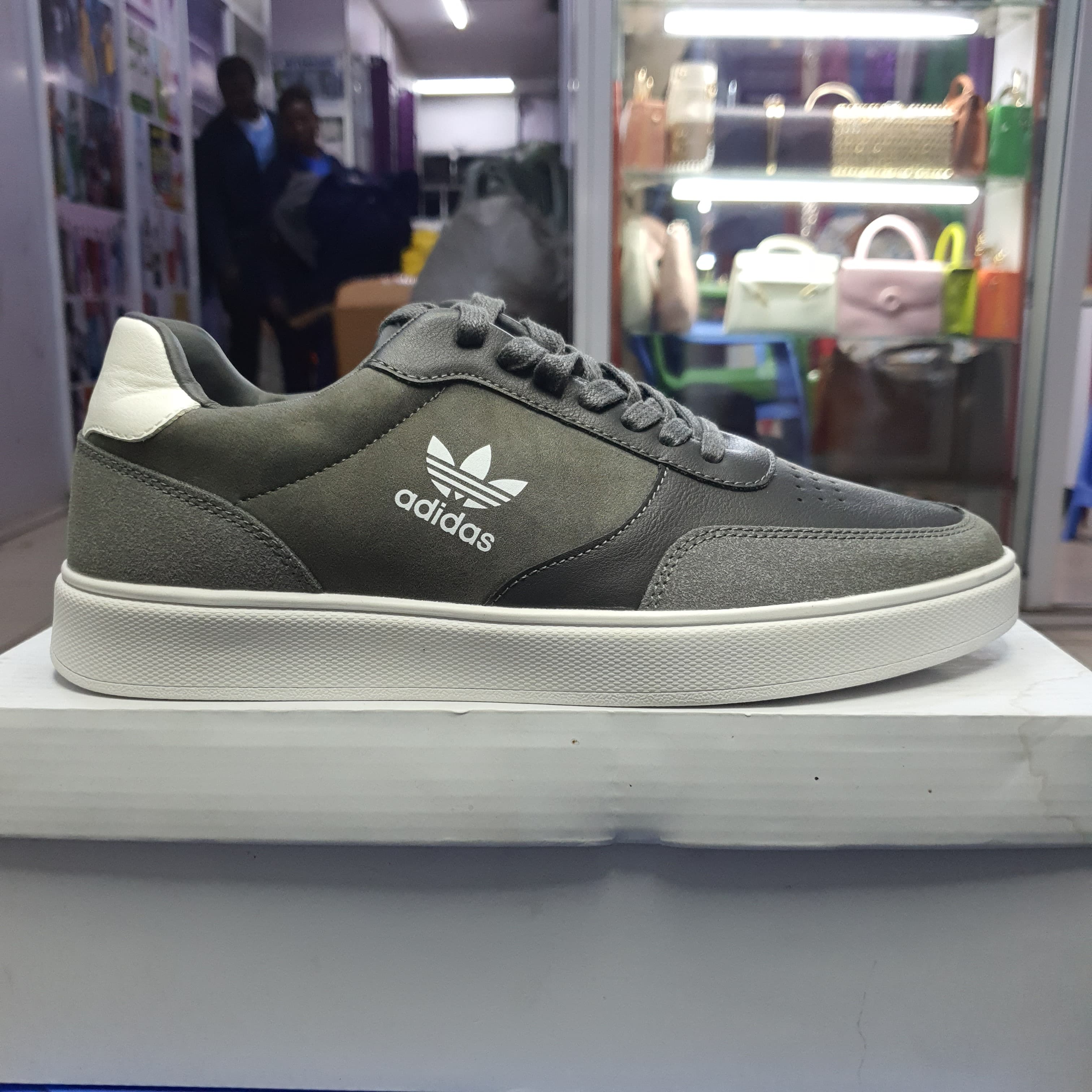 Adidas Casual gallery image