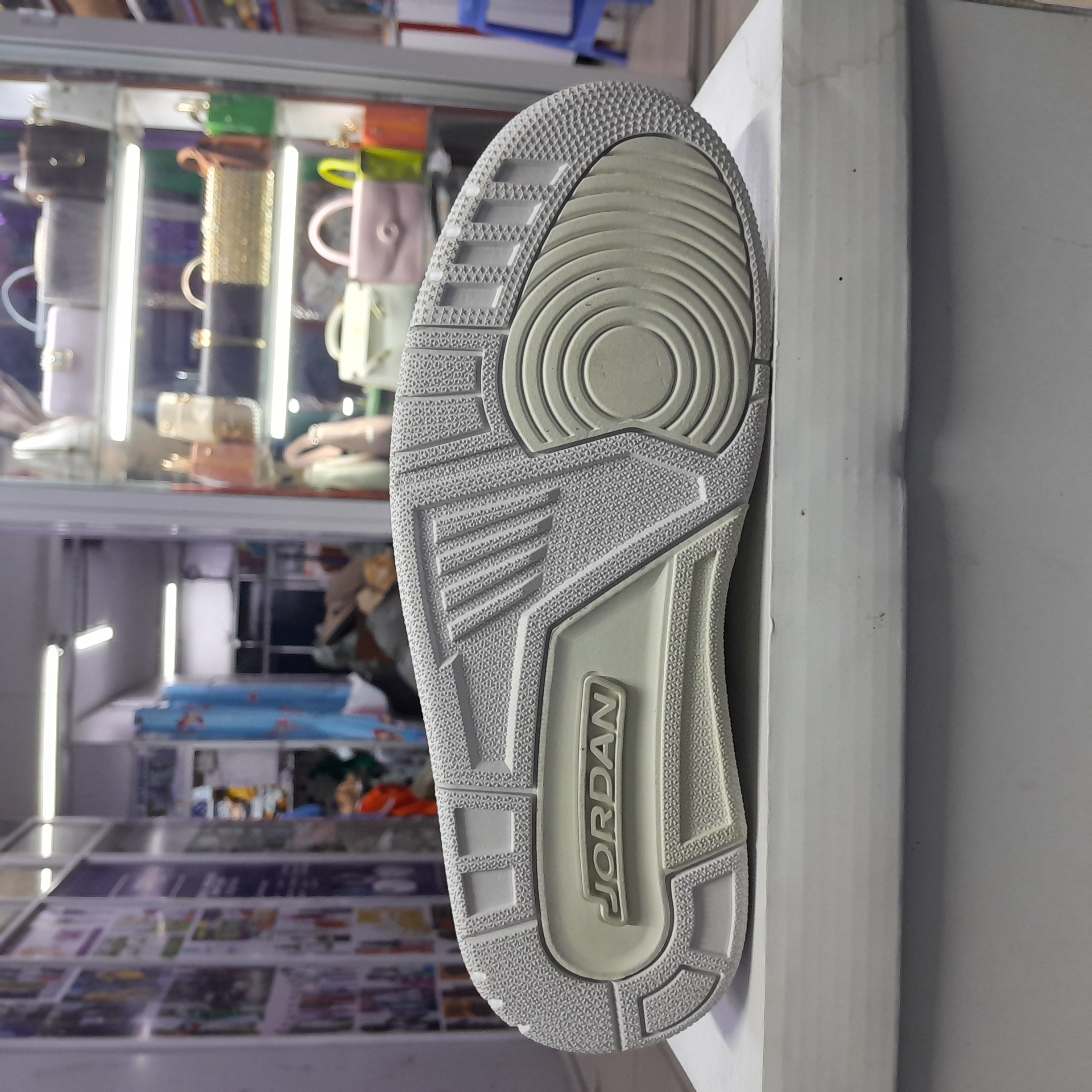 Jordan 3 gallery image