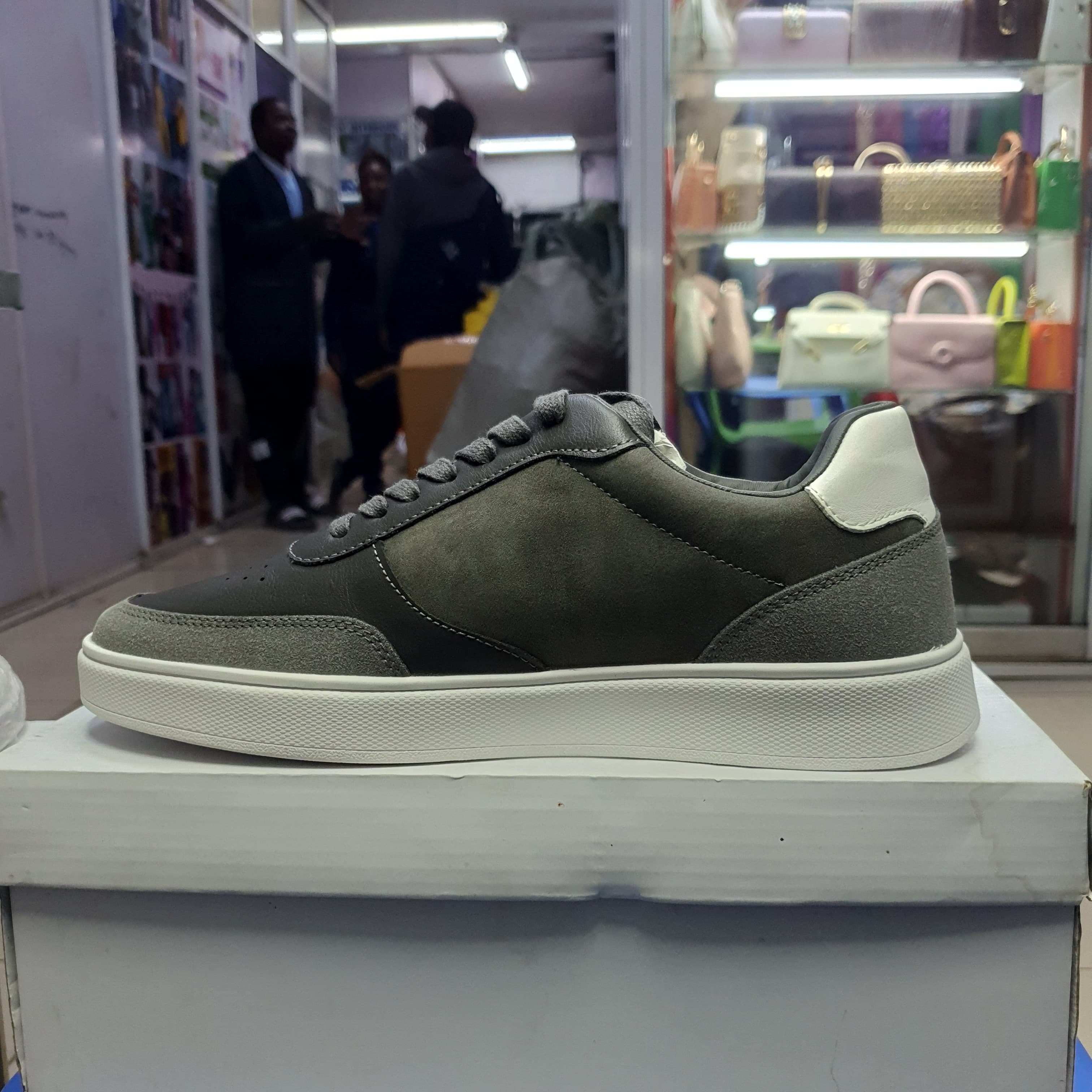 Adidas Casual gallery image