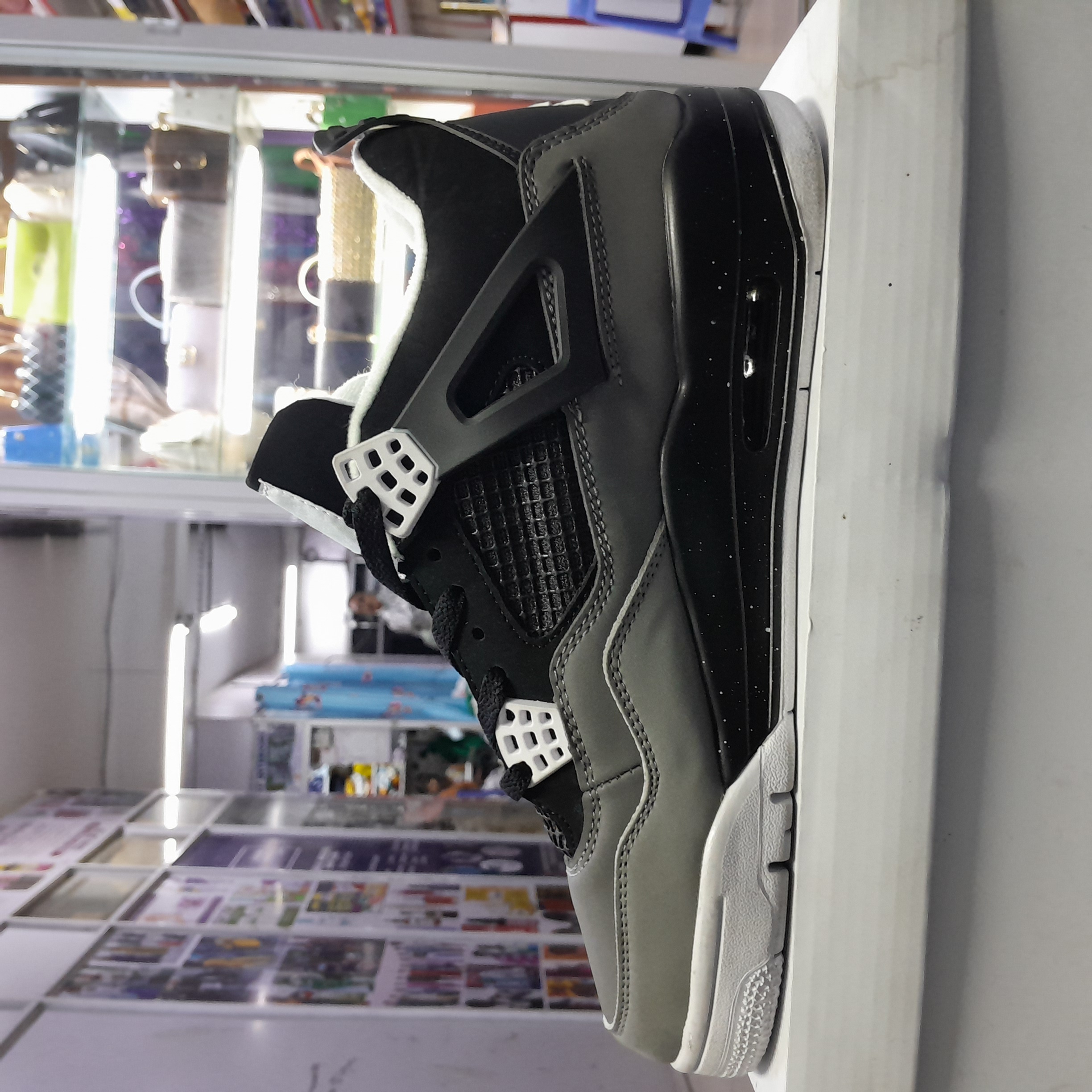 Jordan 4 gallery image