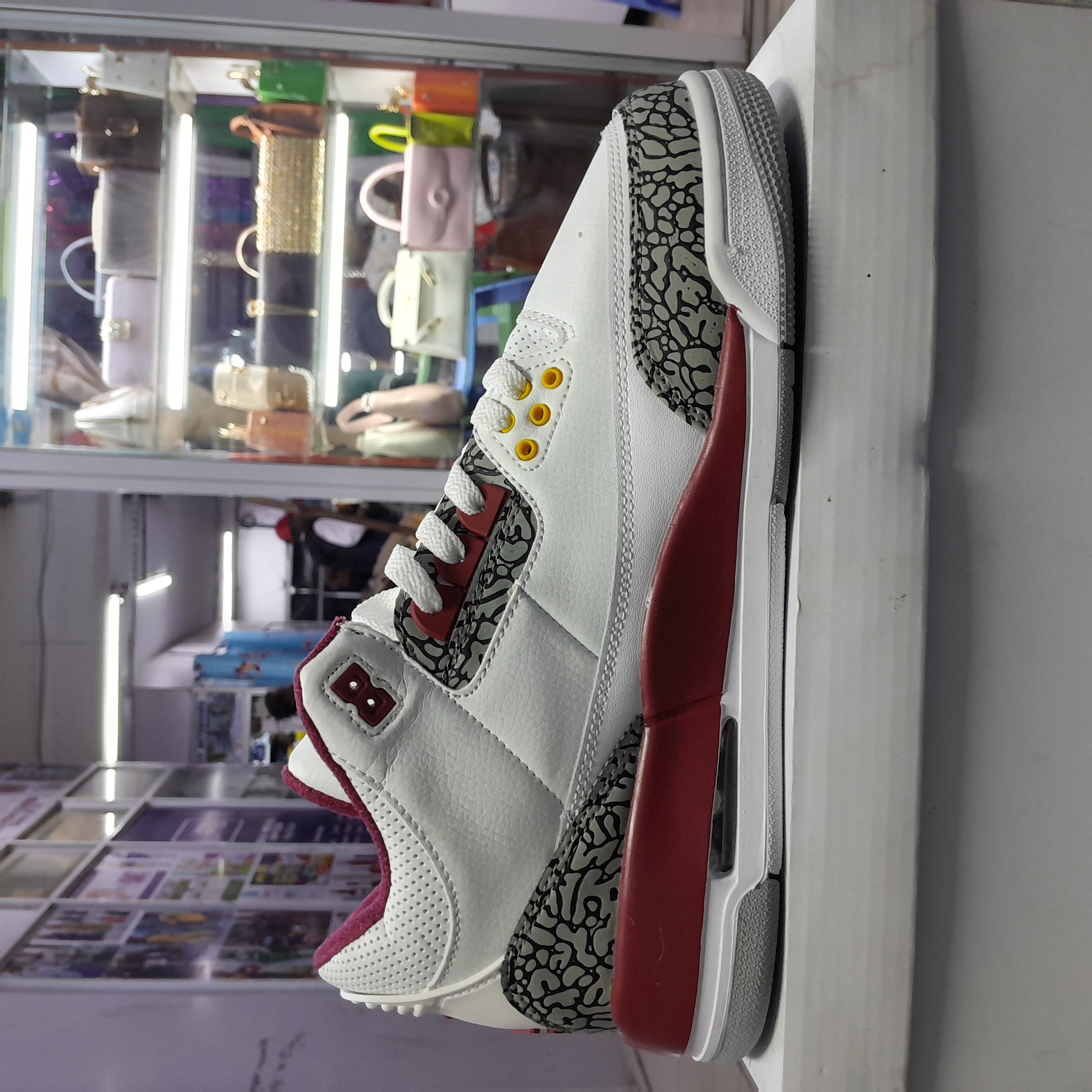 Jordan 3 gallery image