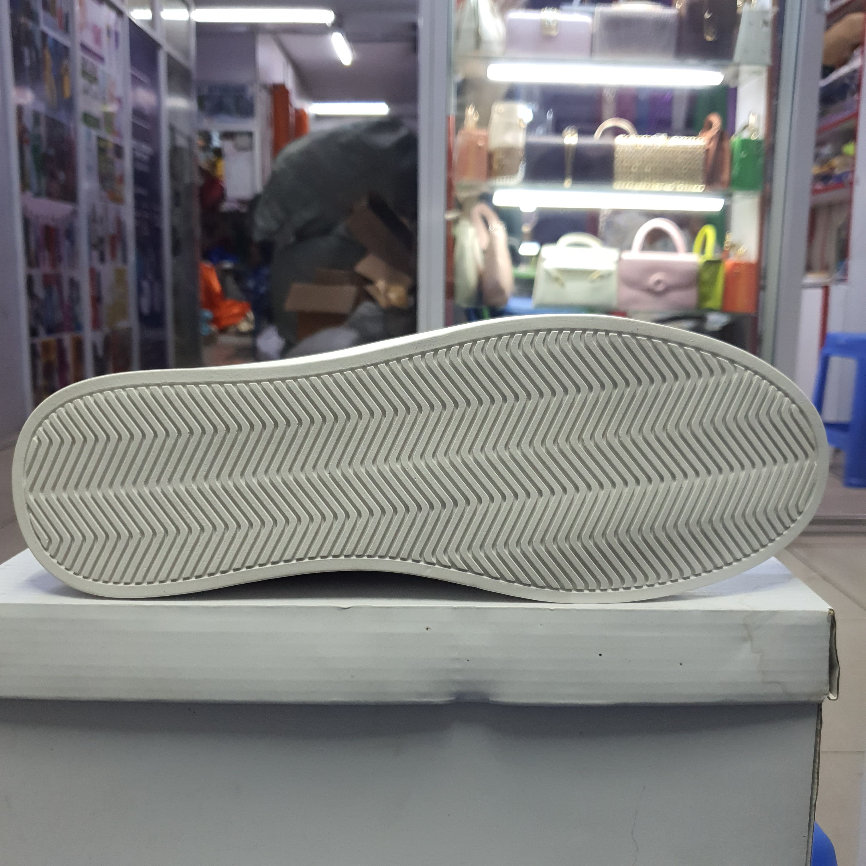 Adidas Casual gallery image