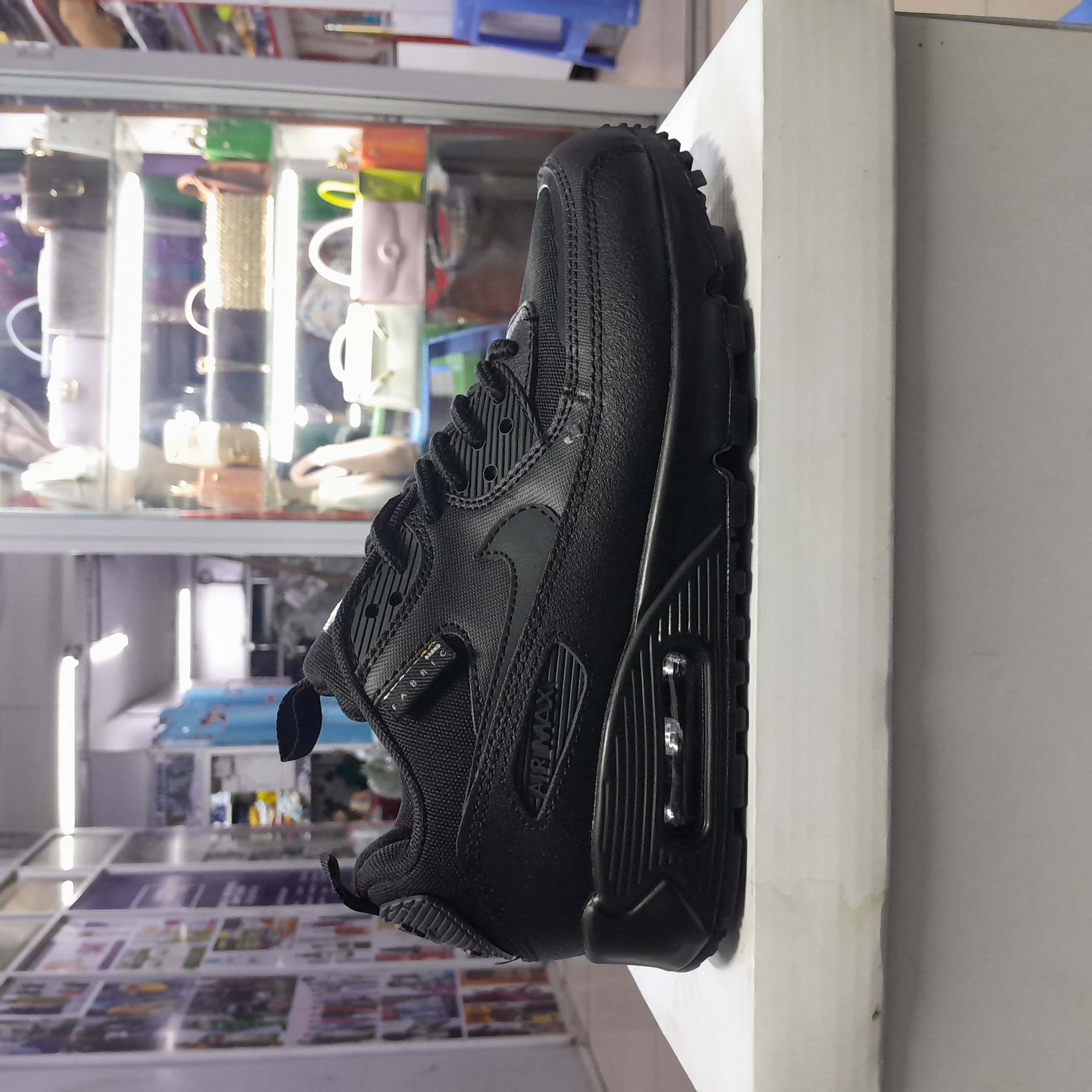 Air Max 90 gallery image