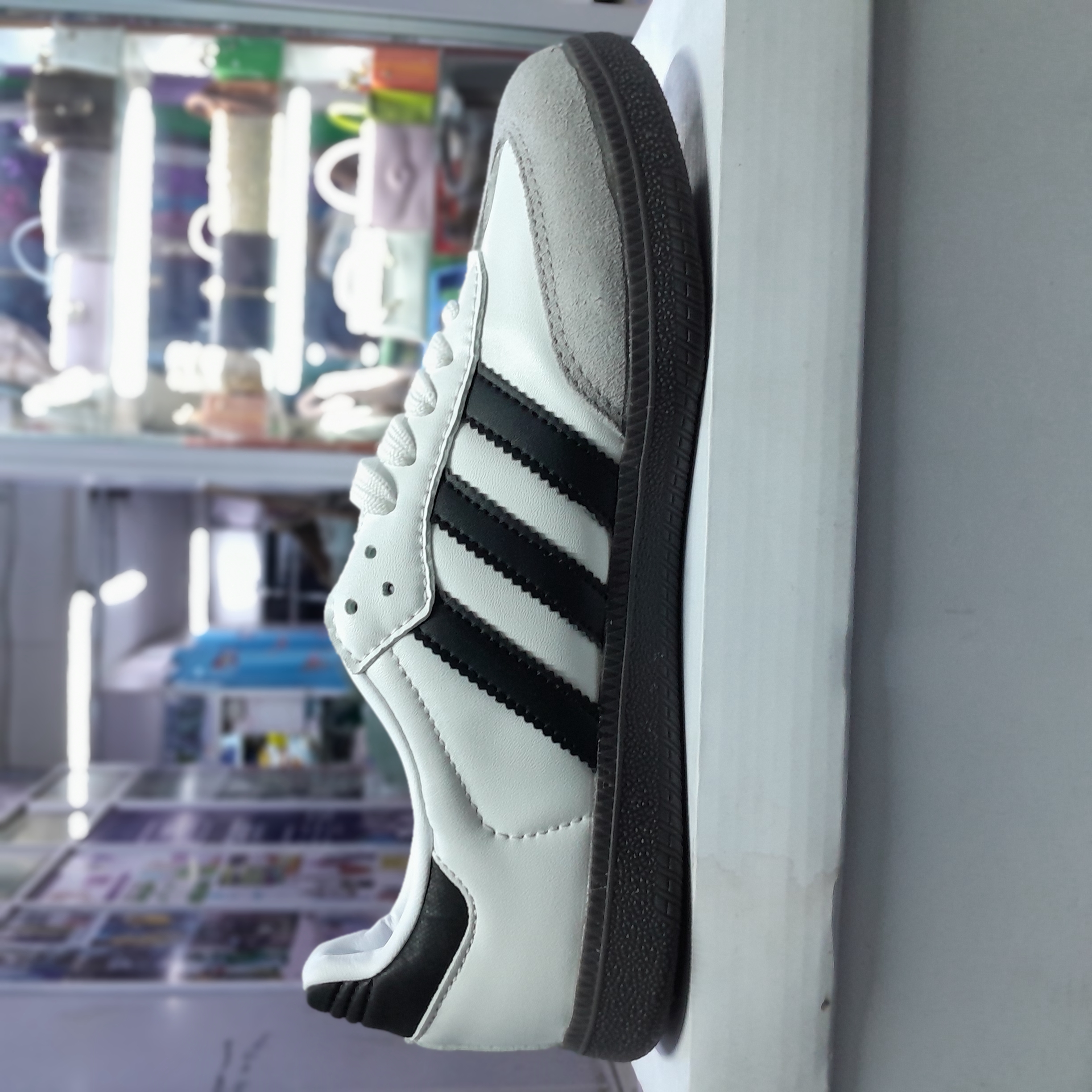 Adidas Samba gallery image