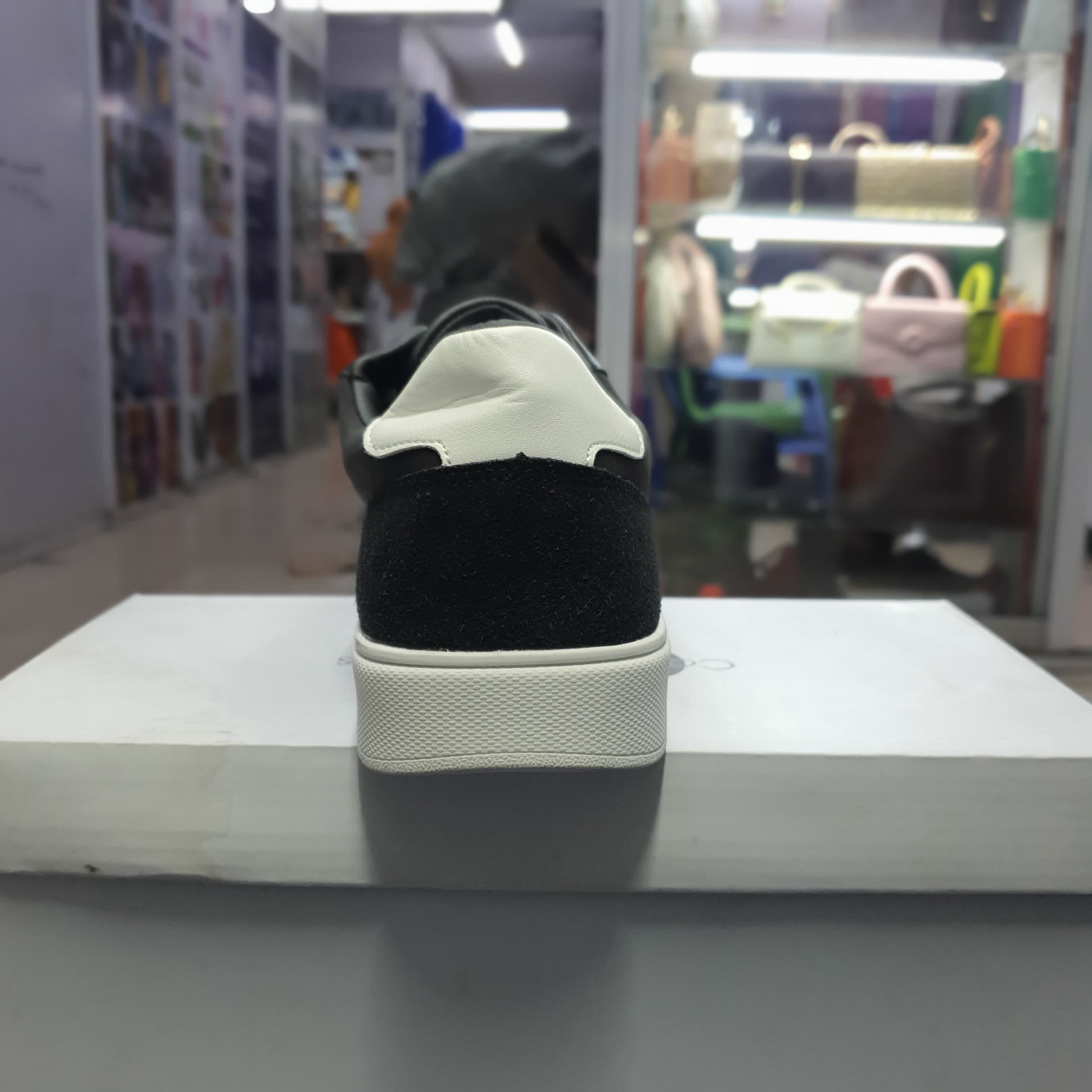 Adidas Casual gallery image