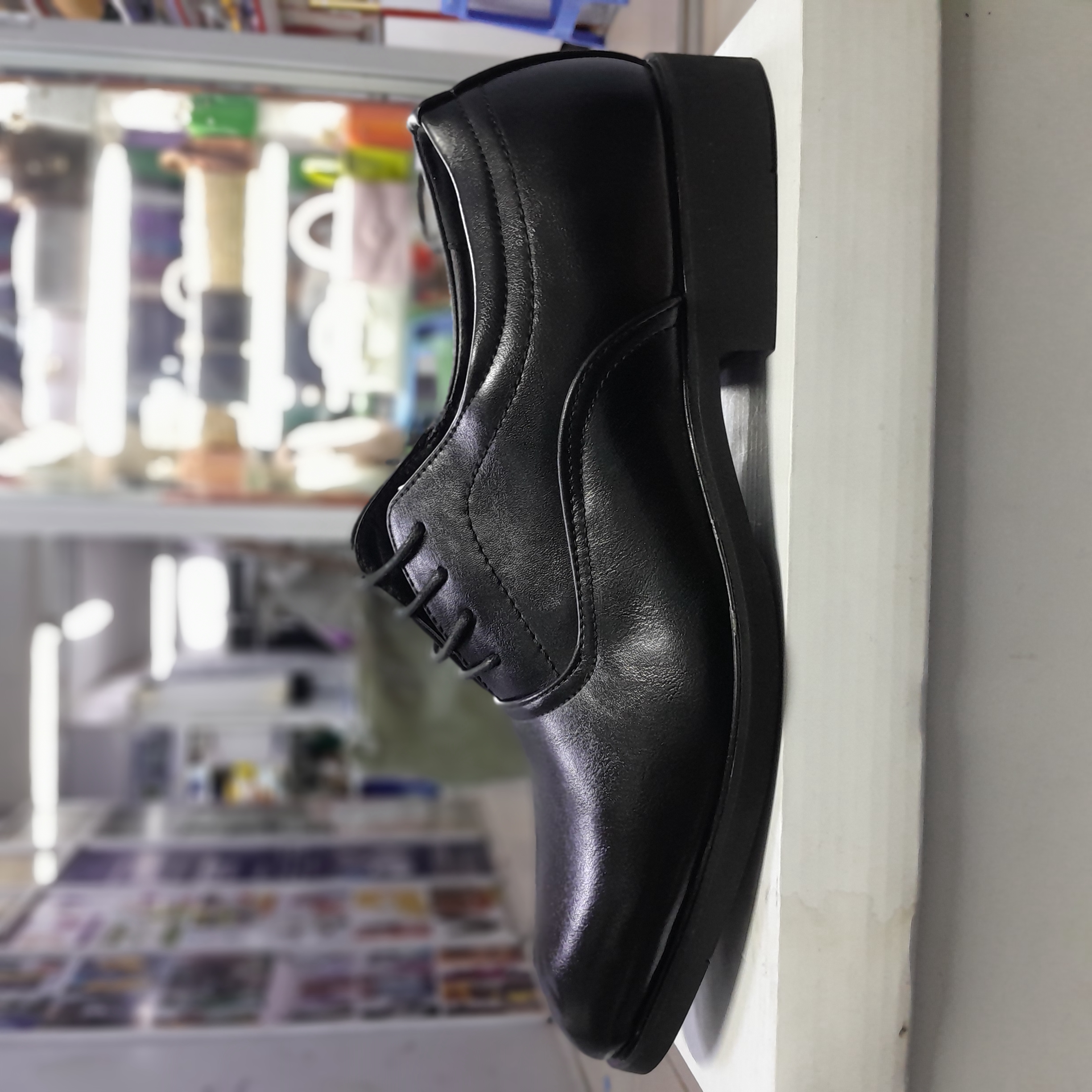 Laced, plain officials