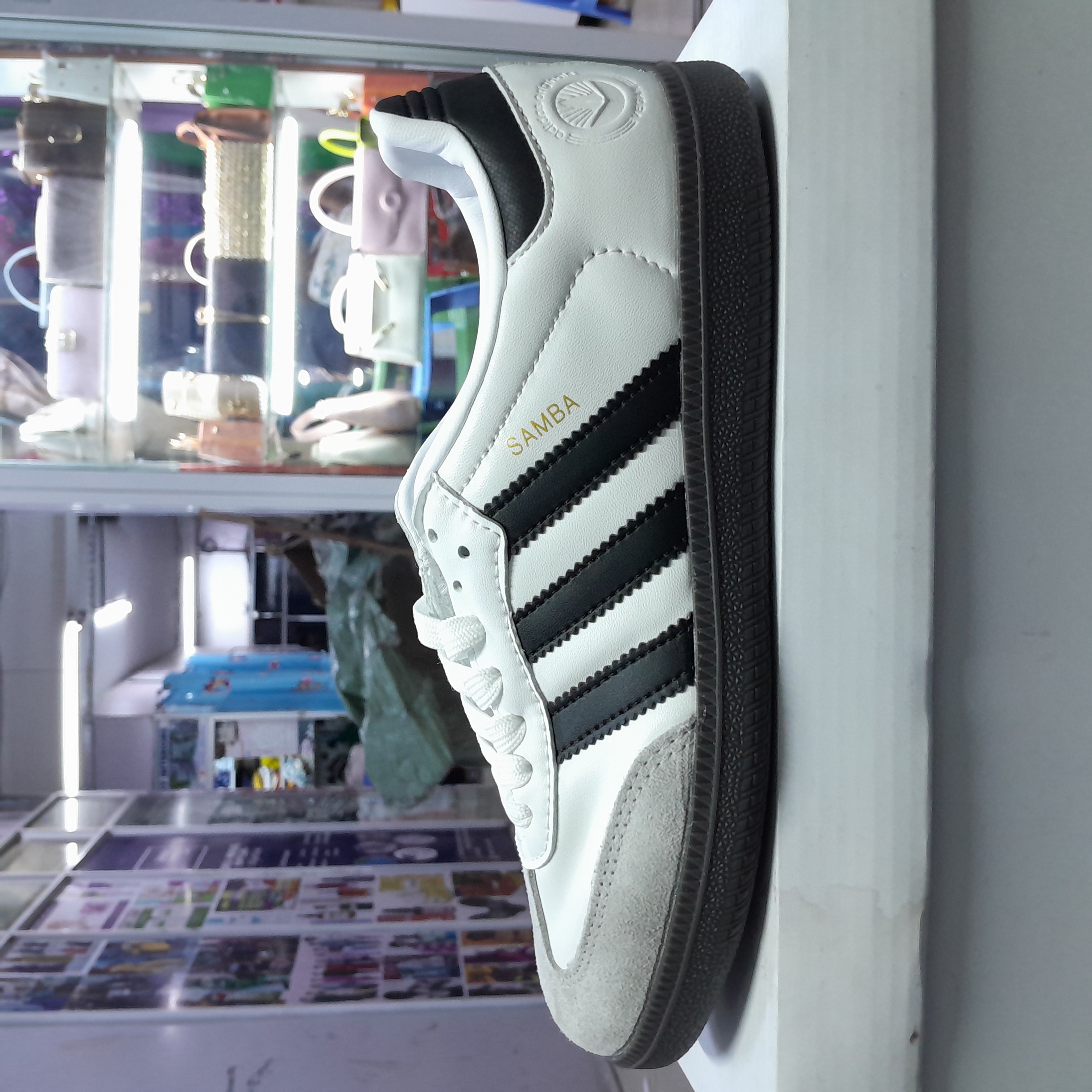 Adidas Samba gallery image